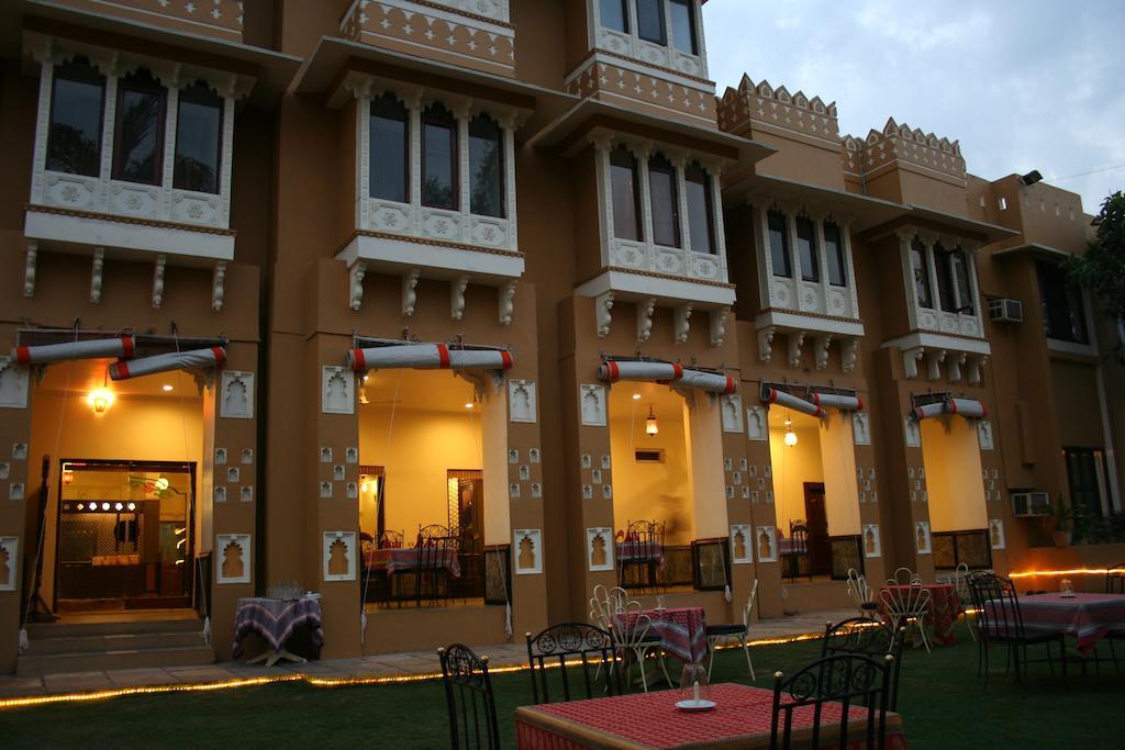 Hotel Pratap Palace Chittorgarh Екстериор снимка