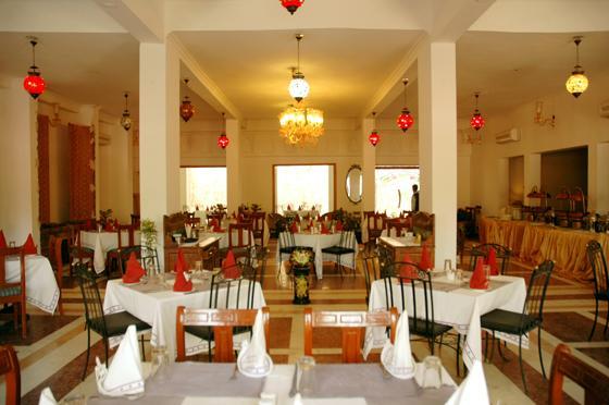 Hotel Pratap Palace Chittorgarh Екстериор снимка
