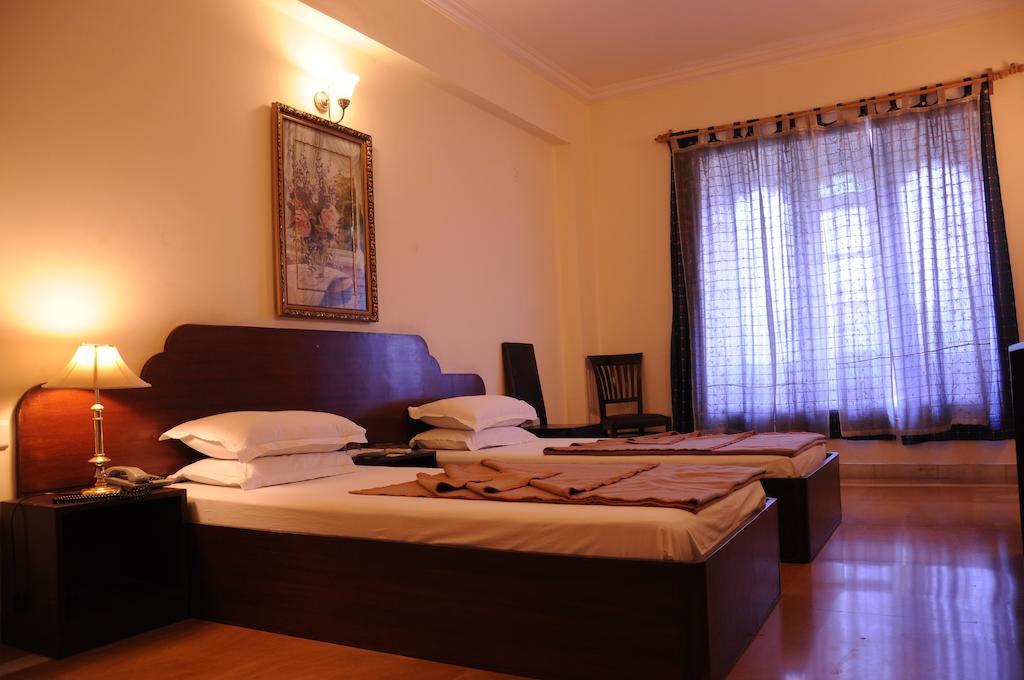 Hotel Pratap Palace Chittorgarh Стая снимка
