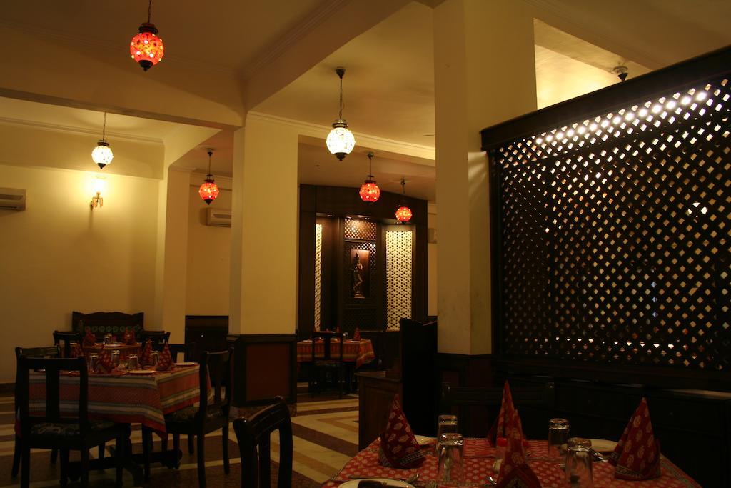 Hotel Pratap Palace Chittorgarh Стая снимка