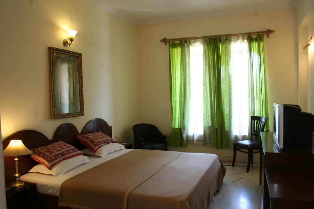 Hotel Pratap Palace Chittorgarh Стая снимка
